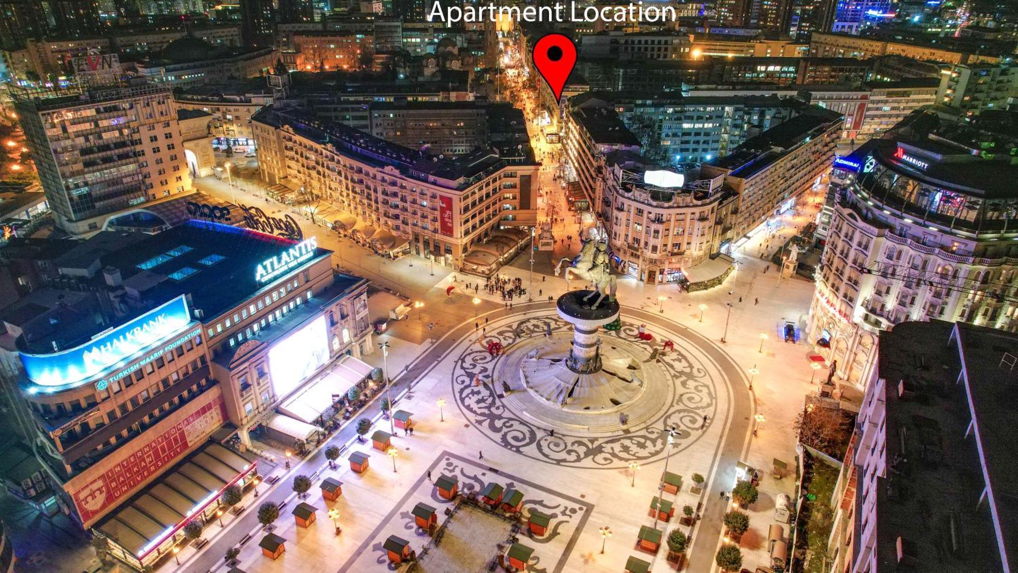 Fantazy Apartment Main Square Skopje Buitenkant foto